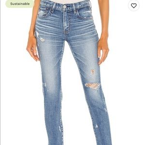 Moussy Vintage jeans worn once size 27. Similar to first pic just cropped ankle